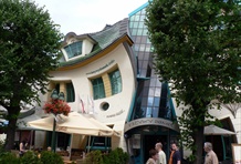 Crooked House